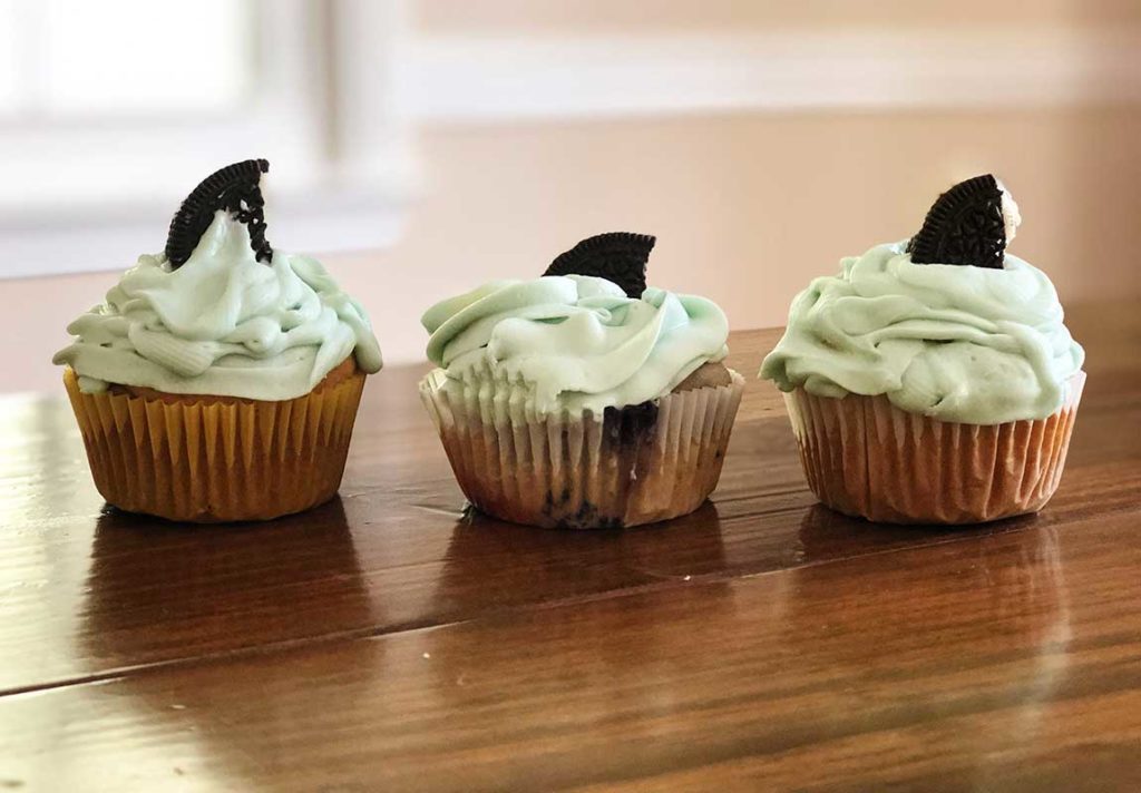 shark week cupcakes